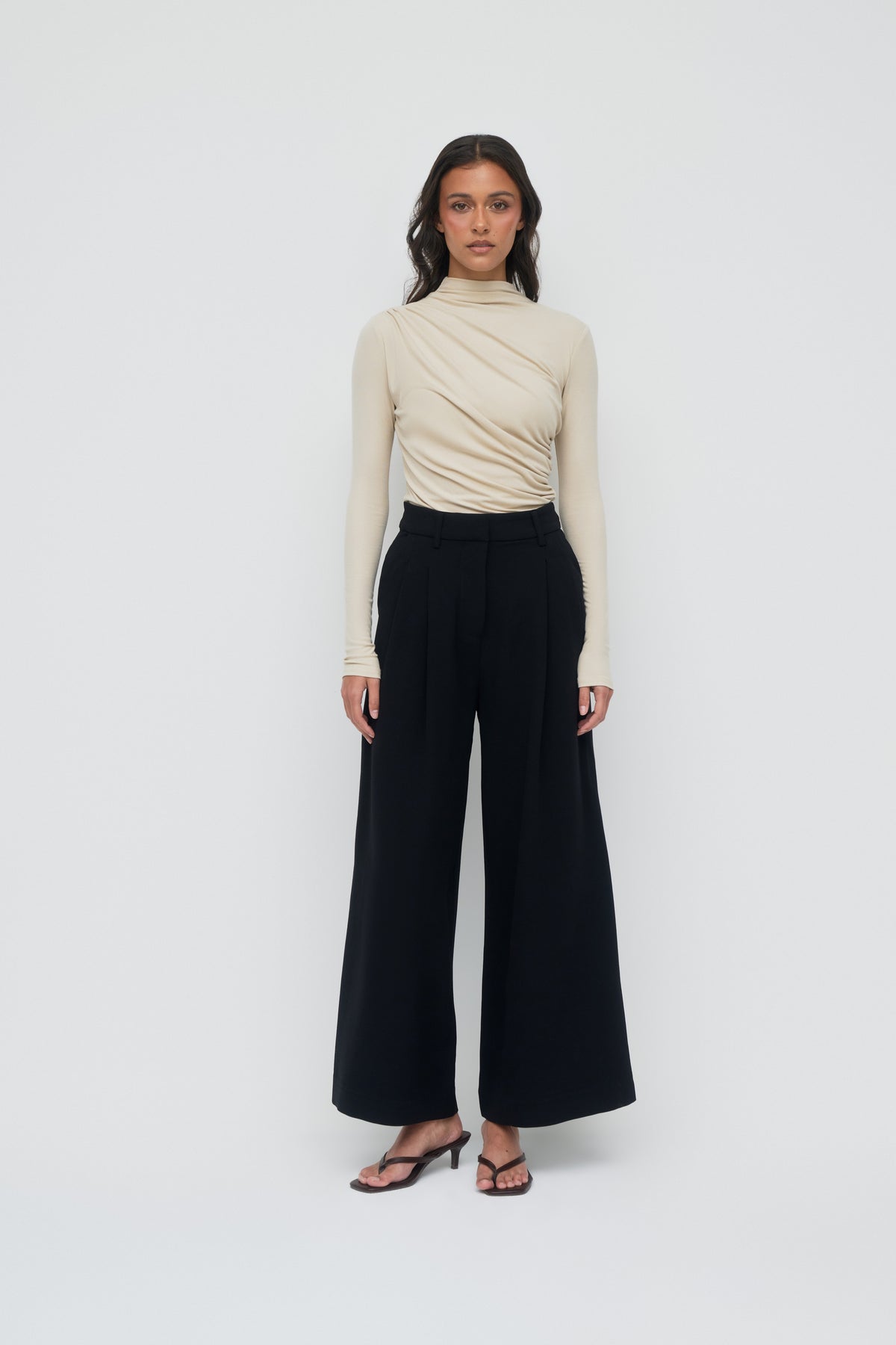 Amelie Pleated Pants - Black