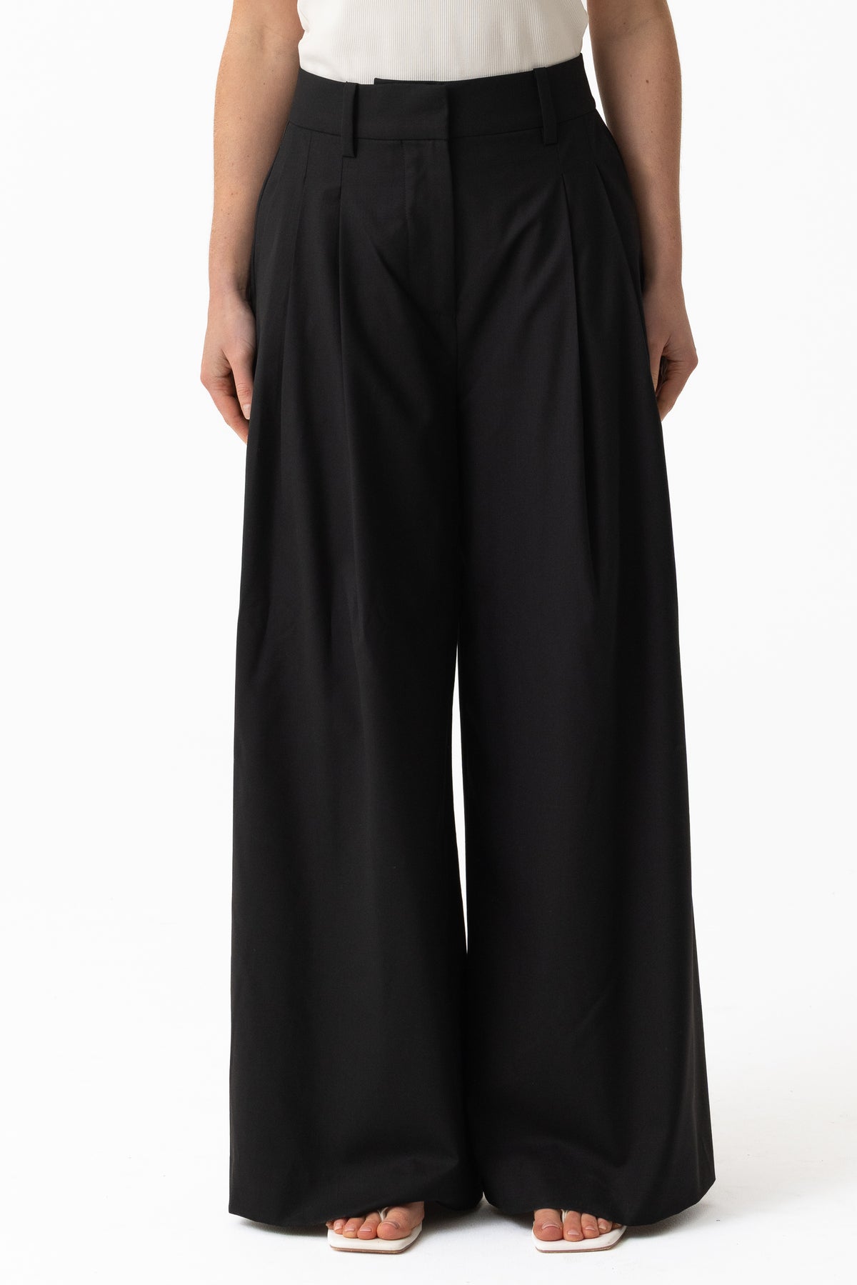 Leena Wool Tailored Pant - Black