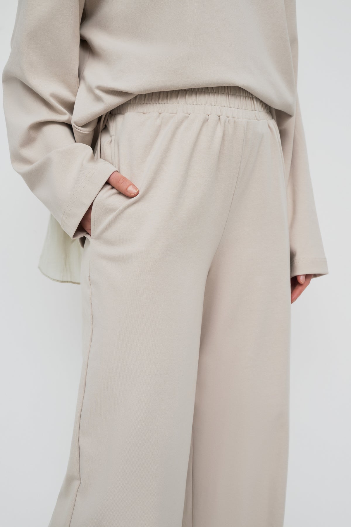 Everyday Relaxed Pants - Taupe